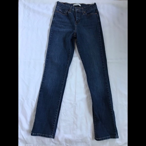 Levi’s 512 Perfectly Slimming Jeans - Picture 1 of 4